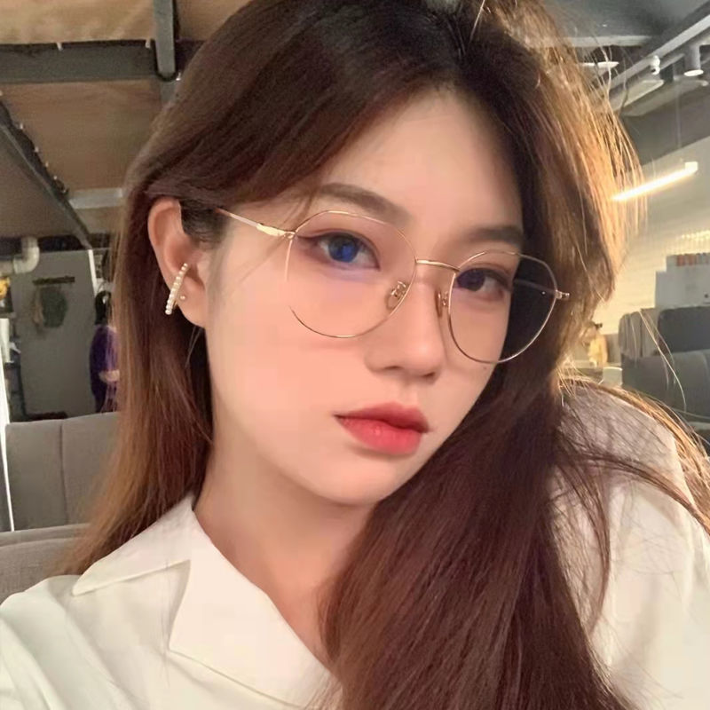 学生の韓国版の近視のメガネの女性の生放送は代行して青い光の平光の鏡の高い顔の値のすっぴんの丸い顔のメガネの枠を防ぎます。|undefined