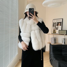 海宁2025冬季新款SAGA整皮短款狐狸毛皮草马甲背心外套女