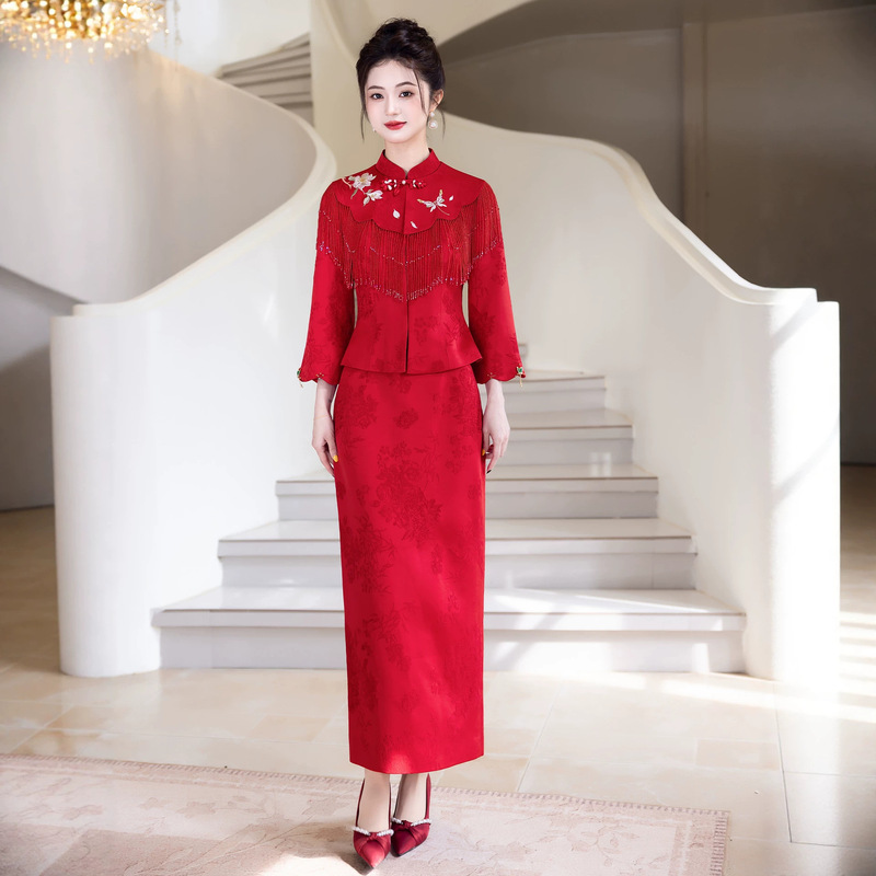 New Chinese-Style Red Engagement Dress for Petite Women, 2026 New Model Wedding Bride Qipao with a High-End Feel, Toast Dress, Wedding Attire New Chinese-Style Red Engagement Dress for Petite Women, 2026 New Model Wedding Bride Qipao with a High-End Feel, Toast Dress, Wedding Attire