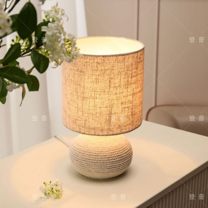 中古の陶磁器の電気スタンドの創意編みの装飾の照明器具の暖かい復古の手作りの夜の明かりは簡単で高級感の電気スタンドです。|undefined