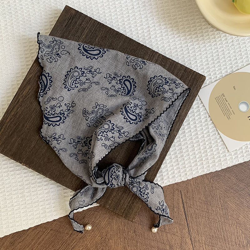 Bufanda triangular, cintura, nuevo estilo, protección para el cuello, bufanda pequeña, colgante de perlas, bufanda de seda, bolsa de flores con sentido avanzado, pañuelo en la cabeza, cinturón para el cabello al por mayor