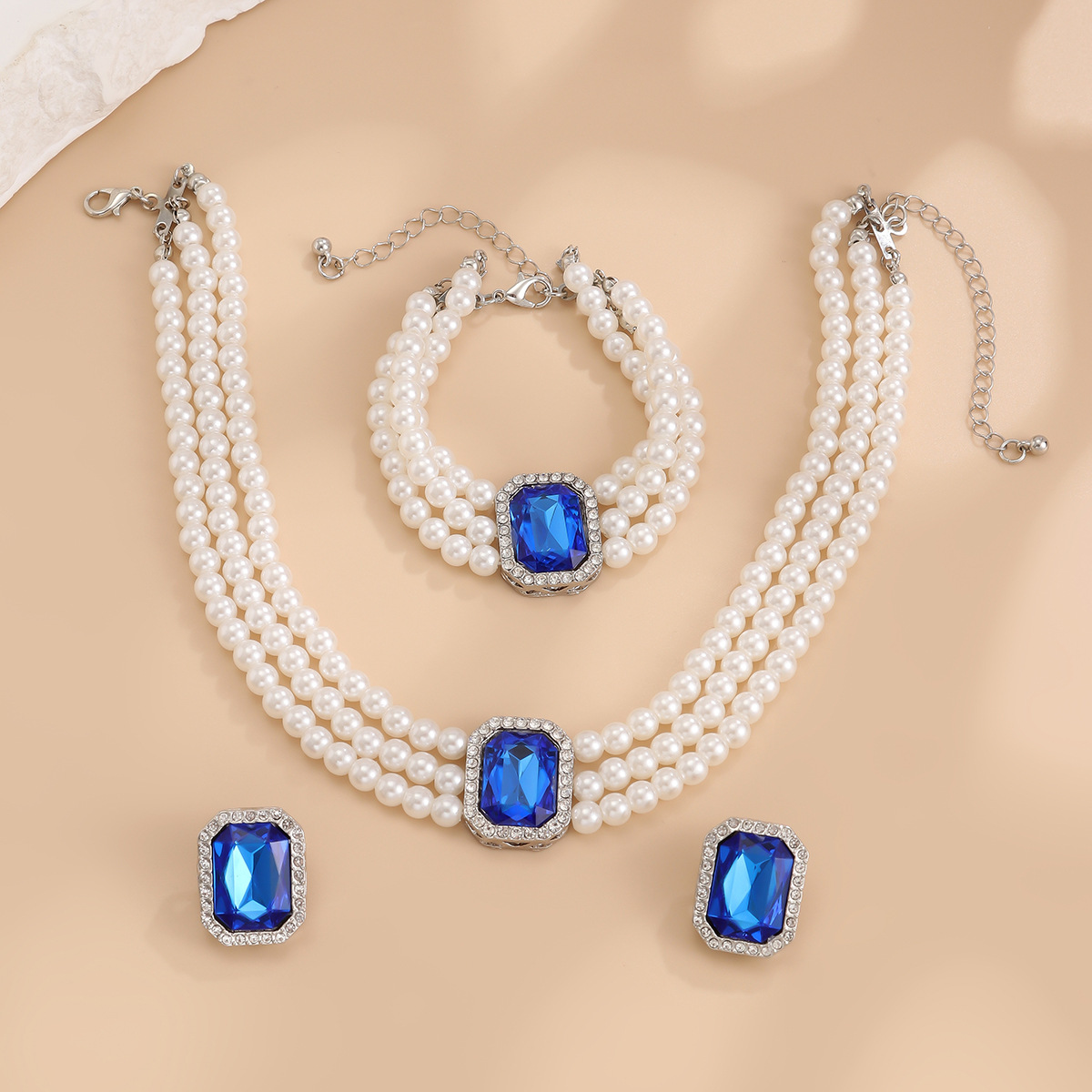 Elegant Imitation Pearl Alloy Turquoise Geometric Rhinestones Women's Jewelry Set display picture 8