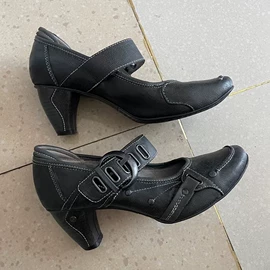 女式皮靴;女式时装单鞋;女式休闲单鞋