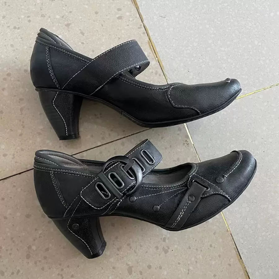 复古金属皮带扣刺绣单鞋女2025新款圆头粗跟时尚百搭显瘦休闲鞋潮