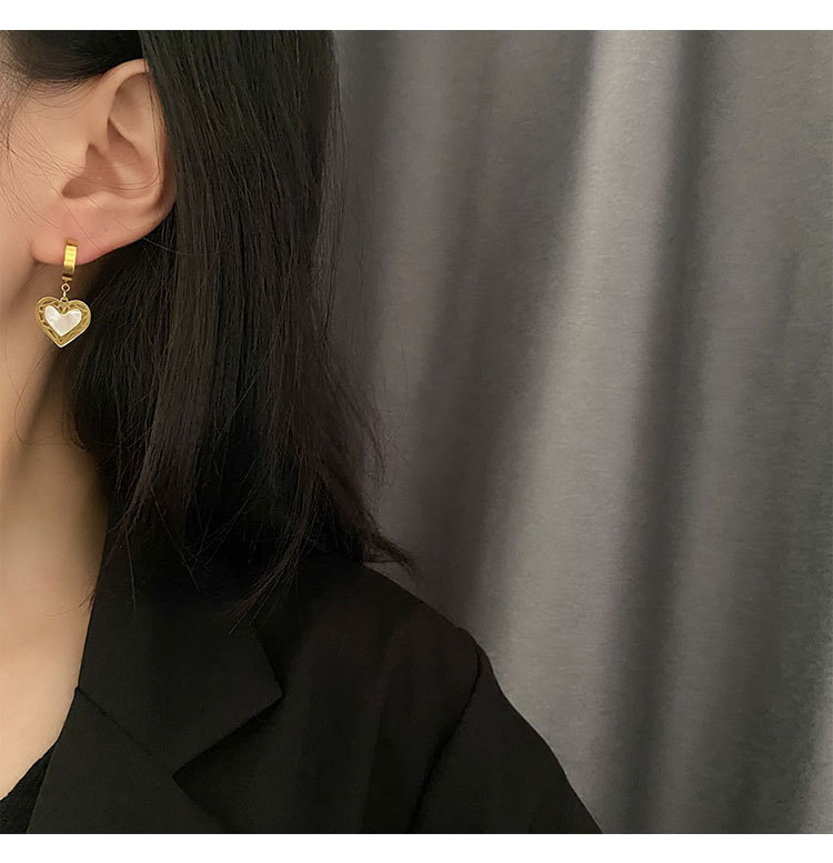 Fashion Heart Shape Titanium Steel Plating Shell Dangling Earrings 1 Pair