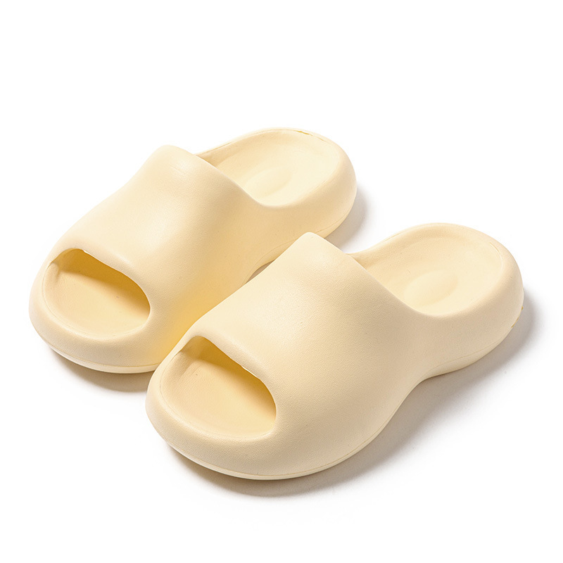 Zapatillas mujer transpirable fondo grueso y suave eva hogar interior antideslizante y desodorante ropa exterior de baño verano sandalias y zapatillas de hombre al por mayor