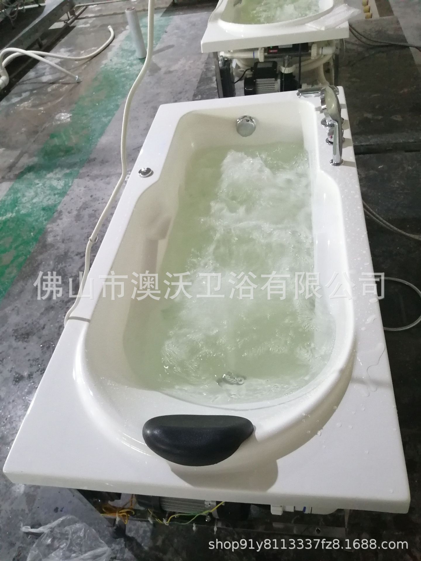 Acrílico incrustado masaje bañera hogar adulto europeo sola bañera mini baño 1,2 m-1,7