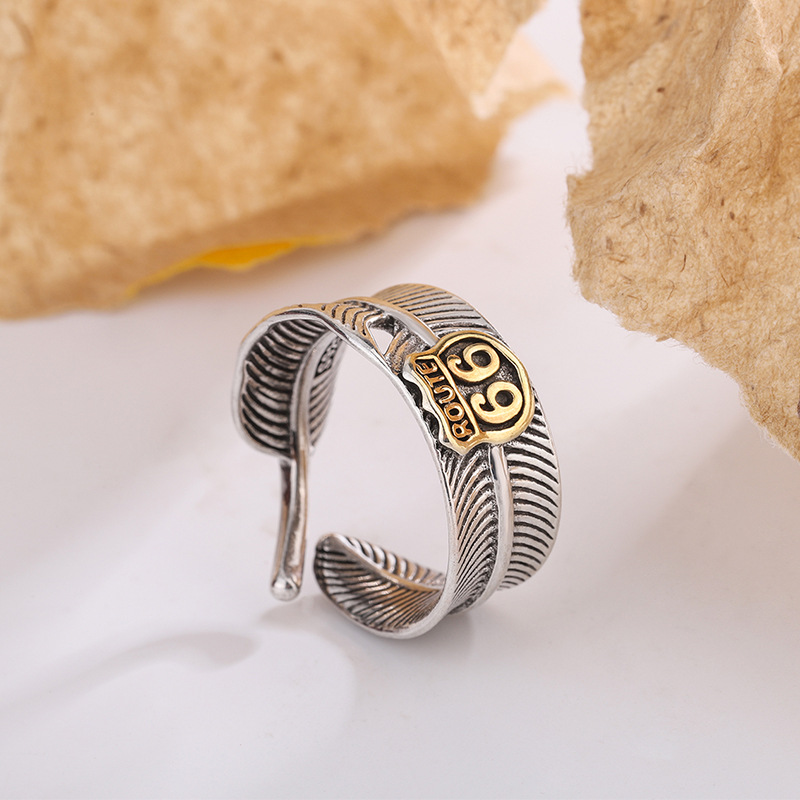 Retro fashionable ring for men and women