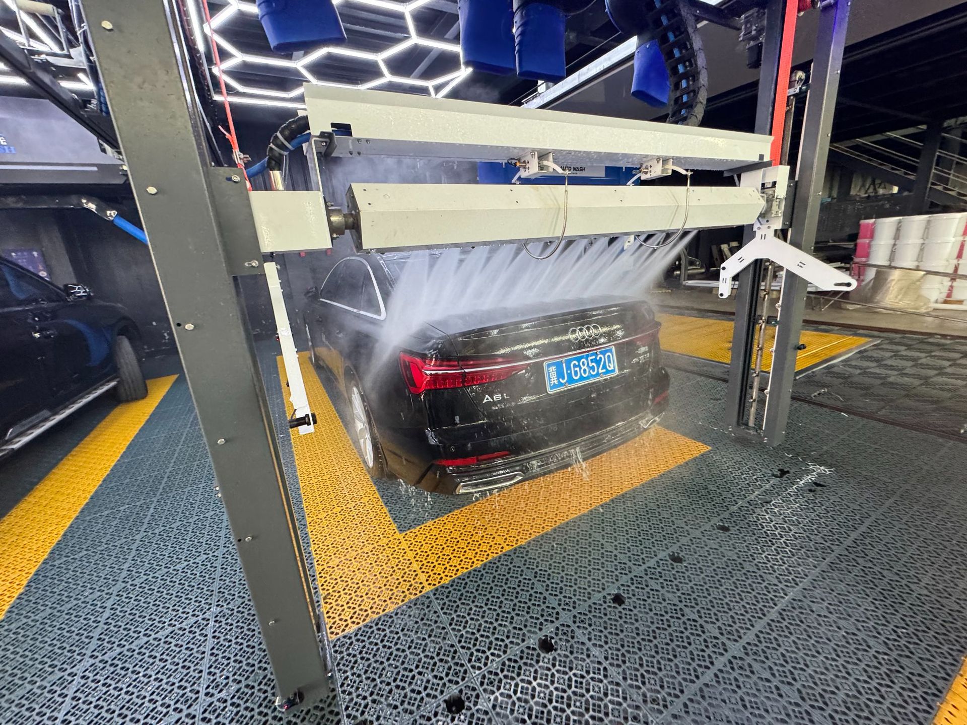 Fully Automatic Car Washing Machine High Pressure Flushing Computer Car Washing Machine Elite Mini Fully Automatic Car Cleaning Equipment