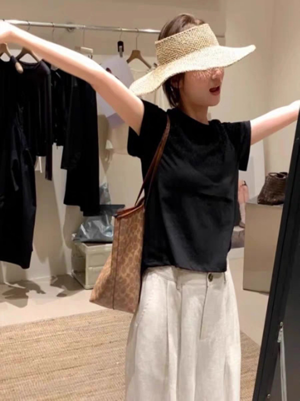 韓国シックでユニークな美しいピンクのTシャツ女性用2025夏の新しいスタイル超見栄えの良い右肩半袖トップ|undefined