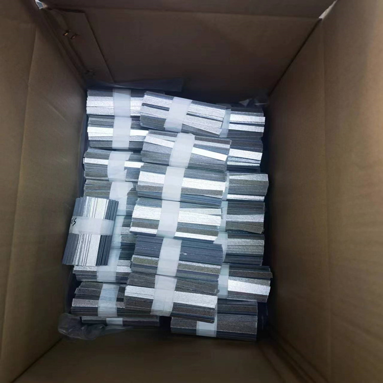 云母板云母片绝缘隔热云母垫片电器绝缘耐高温云母板电路板绝缘片