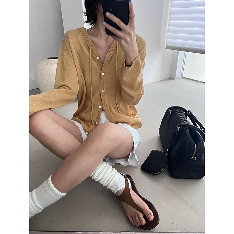 MMC DITIONアイスニットのカーディガン女性の夏の新型の薄い通気性の怠惰な風の帽子の長袖の日焼け止めのブラウス|undefined
