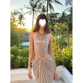 法式挂脖连衣裙气质名媛高端女神范纯欲风性感辣妹露腰修身包臀裙