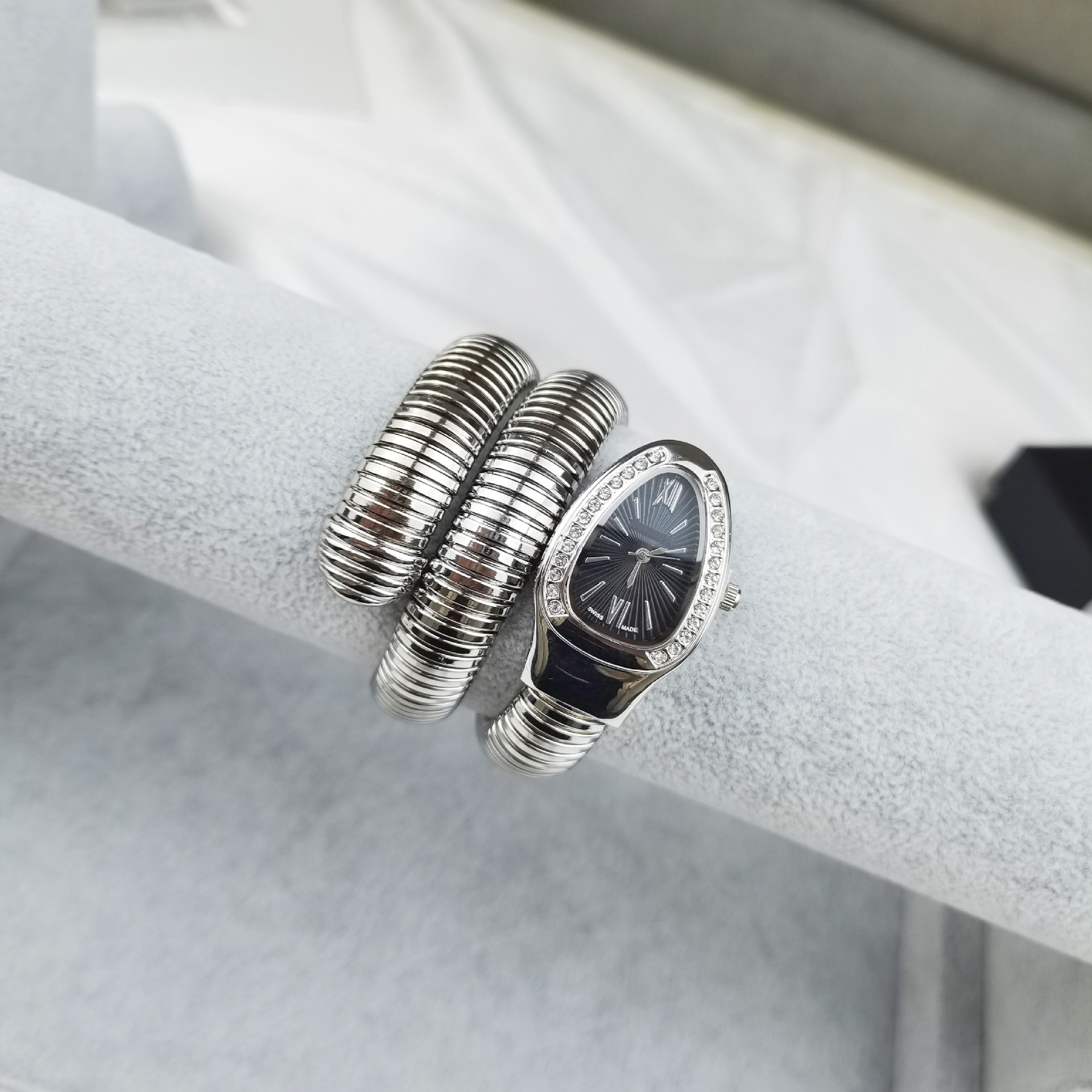 Unbranded Snake-Shaped Quartz Bracelet Watch