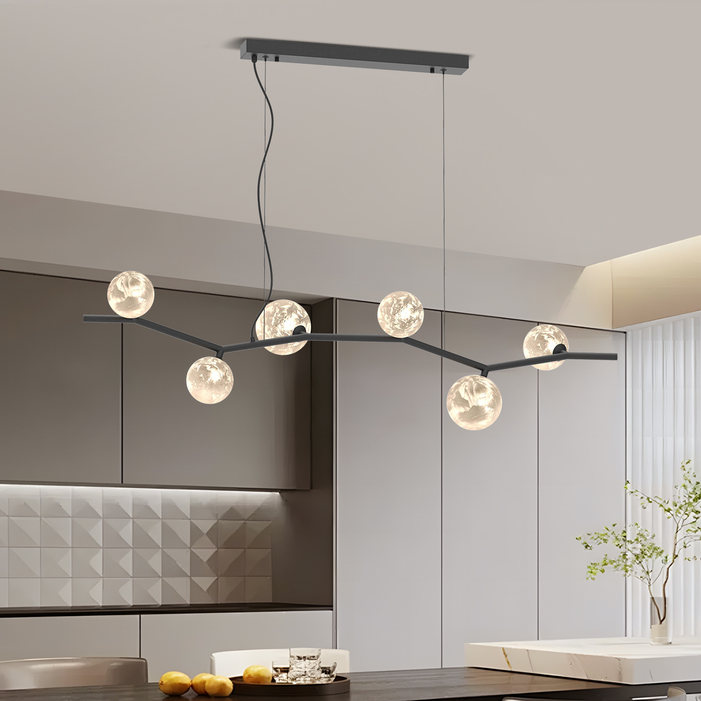 Lanterna de comedor 2026 nuevo estilo italiano lujo ligero una palabra de vidrio mesa de comedor lámpara de alto nivel L001