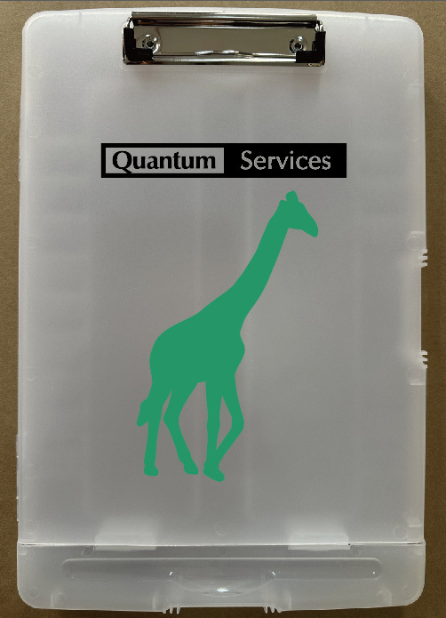 Plástico grueso A4 color sólido con gancho Clip de una sola fuerza Escritura Clip plano Caja de archivos de oficina Clip Caja de almacenamiento