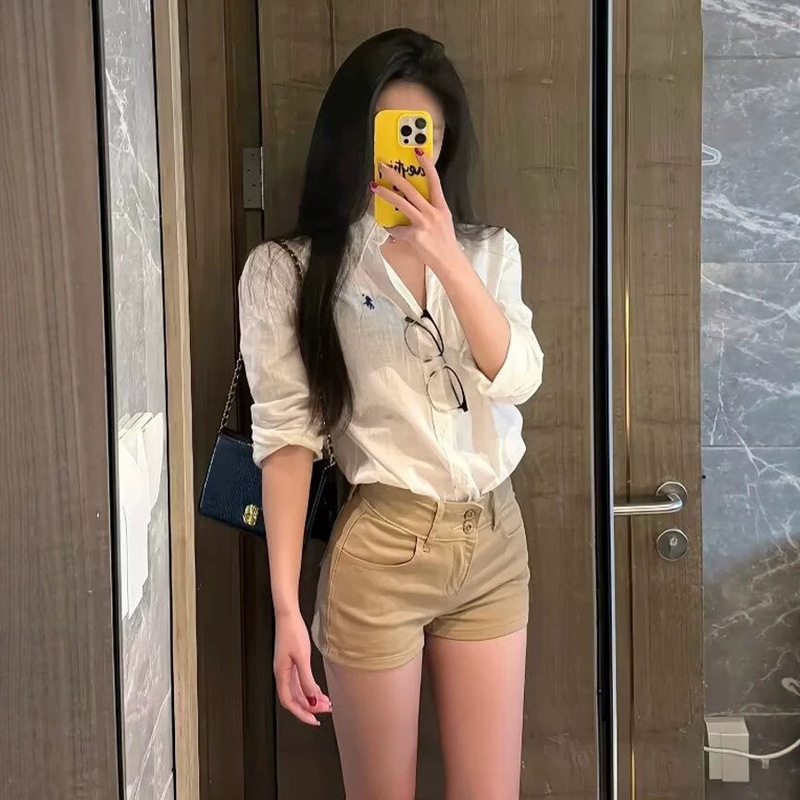Korean Hot Girl Low-Waist Shorts for Women, Spring and Summer, Slimming and Height-Enhancing, for Petite Figures, Outerwear, Hip-Hugging, Straight-Cut, Casual Ultra-Short Hot Pants Korean Hot Girl Low-Waist Shorts for Women, Spring and Summer, Slimming and Height-Enhancing, for Petite Figures, Outerwear, Hip-Hugging, Straight-Cut, Casual Ultra-Short Hot Pants