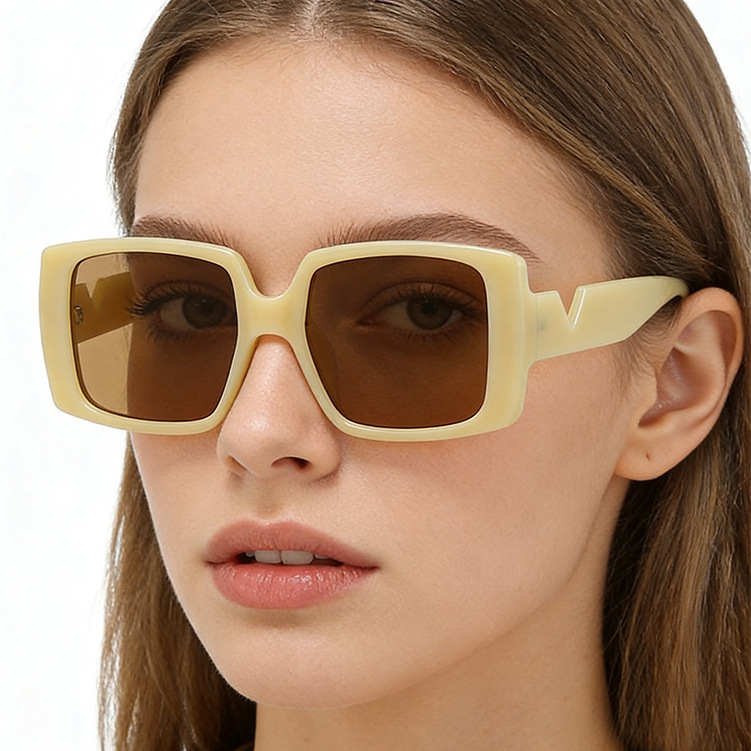 Nuevo elegante más tamaño cuadrado caja Chanel estilo gafas de sol transfronterizo europeo y americano mandarín pato pierna contraste color gafas de sol fabricante