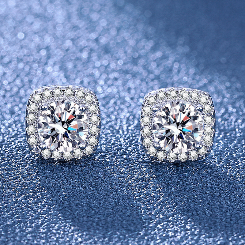 Hot-Selling Popular Zircon Moissanite Square Diamond Earrings with Simple Texture Tang Yan's Same Style Simulated Diamond Earrings for Women Wholesale