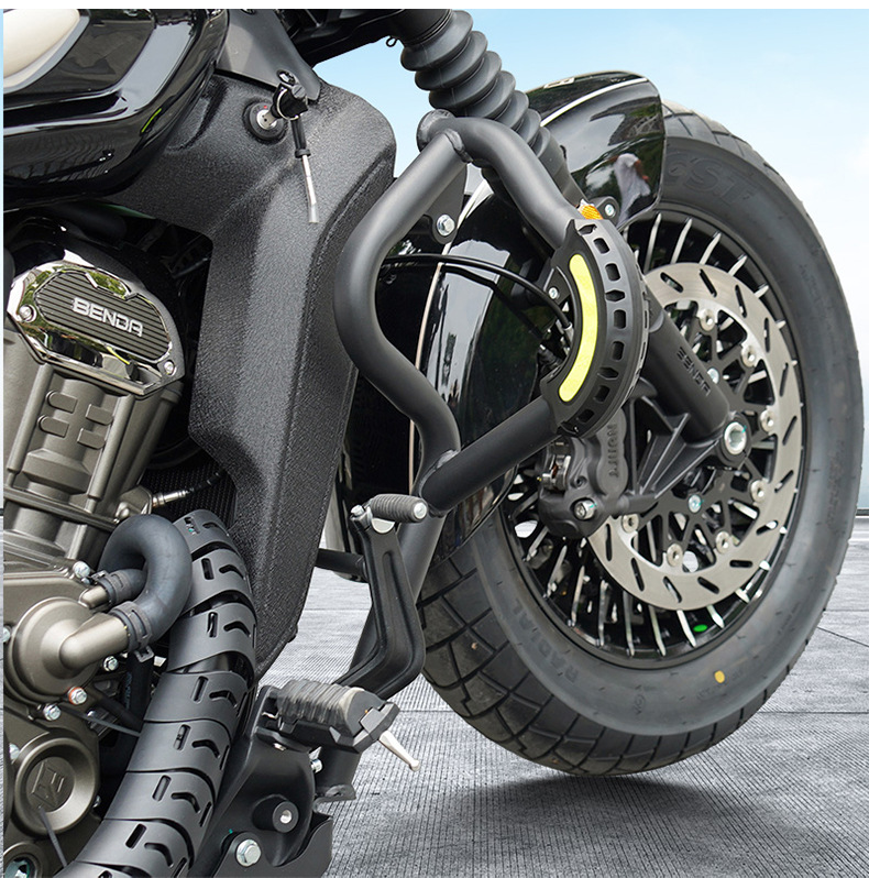 Suitable for Benda Black Flag 600 motorcycle front bumper carbon steel protective bar anti-fall bar modification accessories