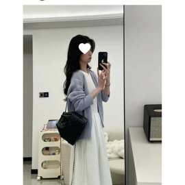 早秋韩系温柔风穿搭一整套薄款紫色针织开衫白色连衣裙两件套装女