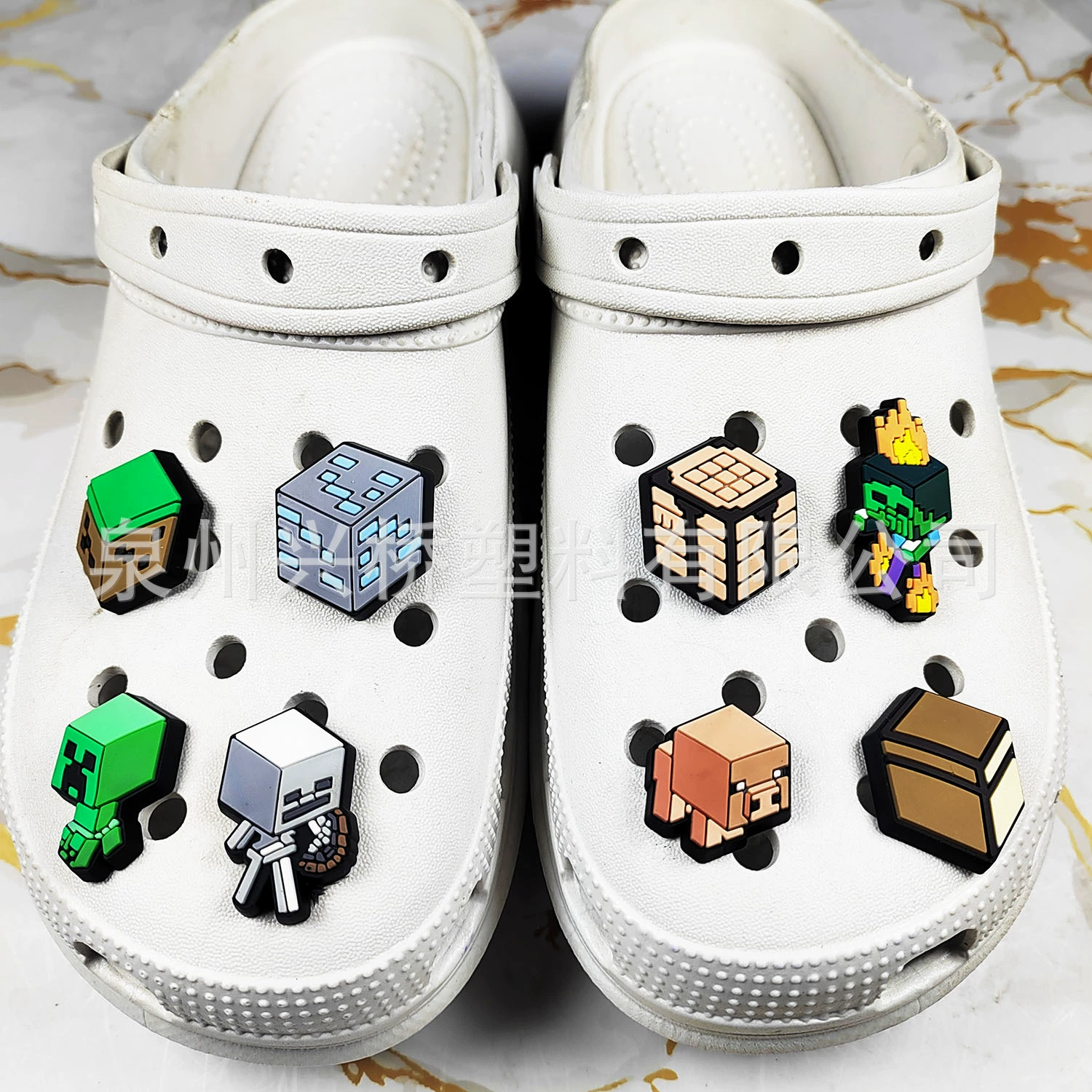 Крок Minecraft продвинутый утолщённый набор штрих-кодов, дырчатые туфли Diy аксессуары, PVC мягкая резиновая обувь, цветочные туфли, пряжки