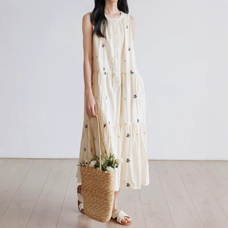 V-Neck Sleeveless Embroidered Vest dress Women's Loose 2025 New Princess Style Casual Elegant Commuter Dress