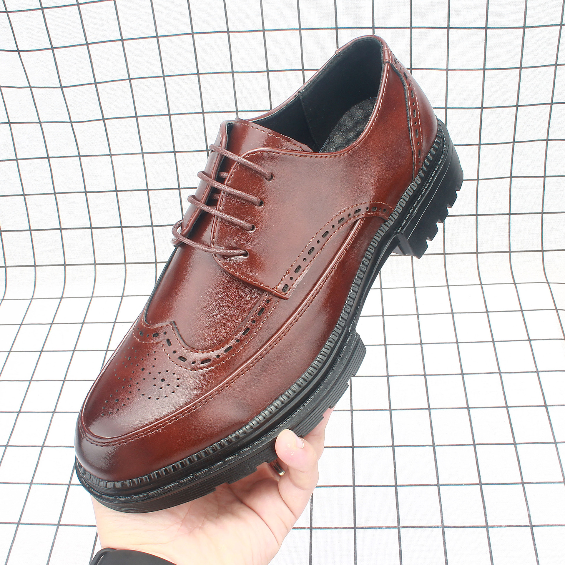 �＾����ƤЬ�к�����ʿ����������װӢ�׺�ɫ���ɽ��Ь377