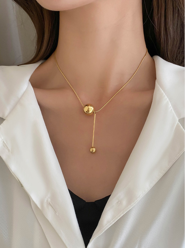 Wholesale Golden Ball Titanium Steel Necklace Fashion Clavicle Chain Pendant_colorza_1