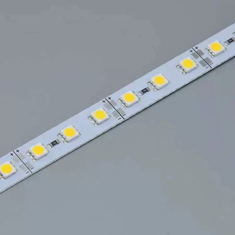 厂家直销led5252高亮灯珠60灯12V硬灯条展示柜无压降珠宝柜台灯条