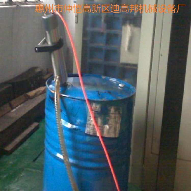 Bucket pump.jpg