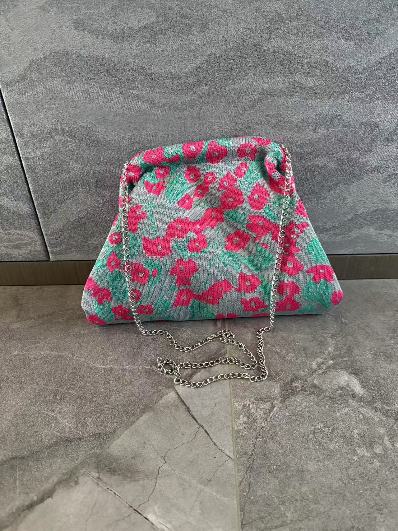 Vacation, Streetwear Style Polyester Ditsy Floral Color Block Shell Clutches