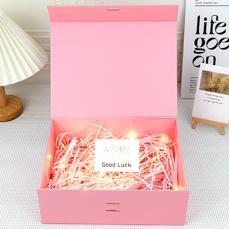 Caja de regalo plegable de absorción magnética simple caja de embalaje de perfumes cosméticos caja de cartón de boda una pieza plegable caja de regalo