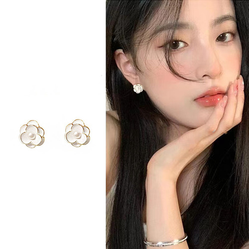 925 Silver Needle Camellia Earrings for Women -  New Trendy Little Chanel Style Earrings - Light Luxury High-End Feeling Spring Earrings