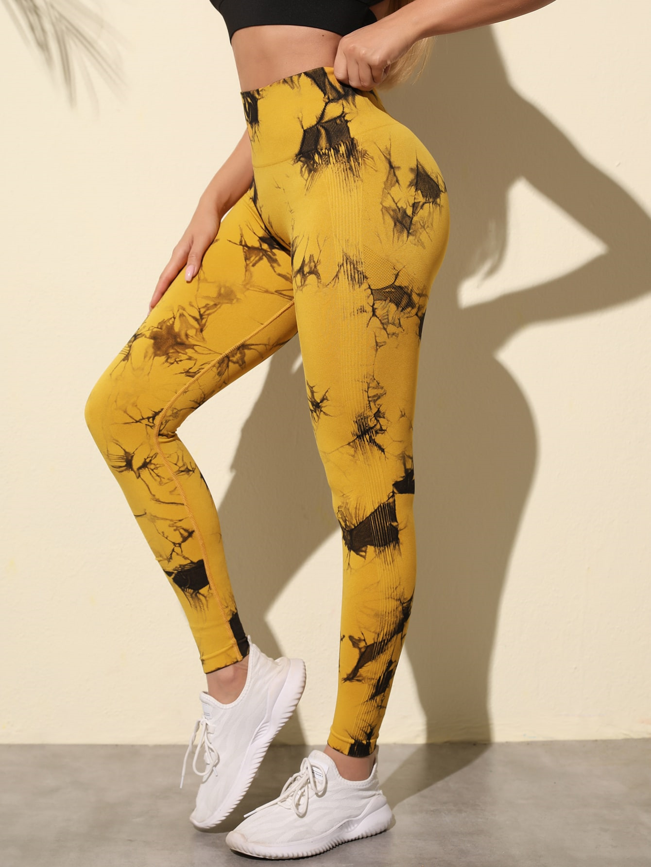 100 colores precio al por mayor tie-dye pantalones de yoga sin costuras cintura alta melocotón cadera pantalones deportivos para correr leggings