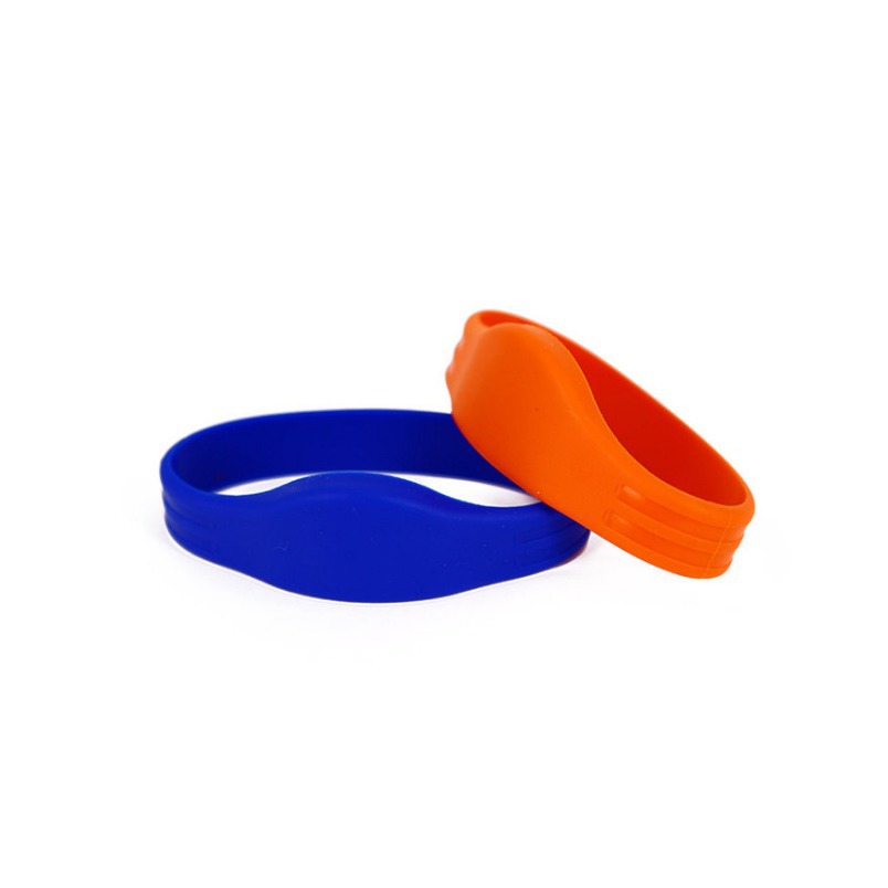 厂家直销RFID硅胶手腕带游乐场NFC支付消费式腕带m1芯片防水手环