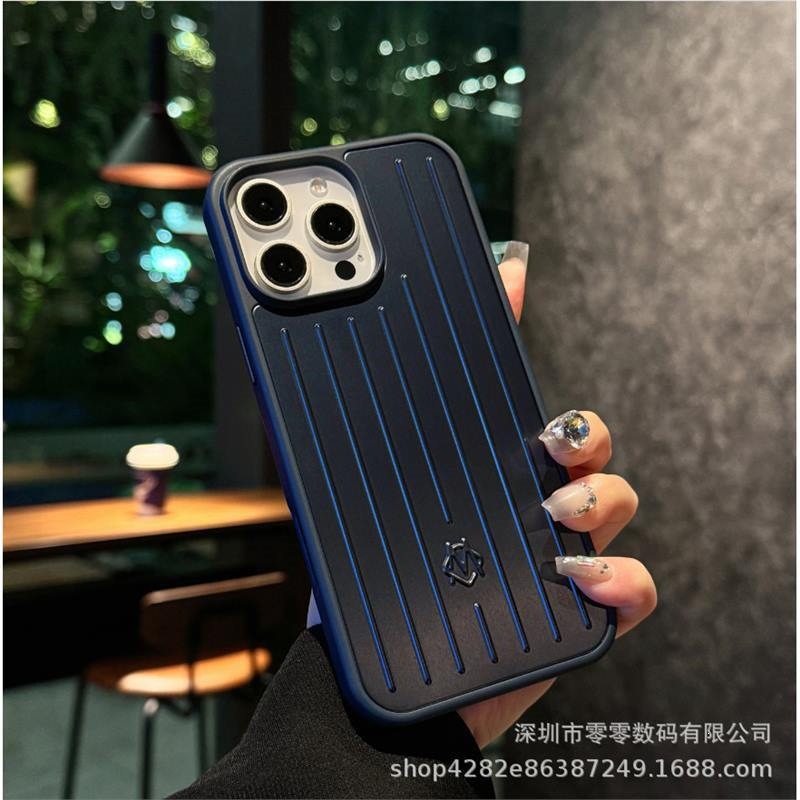 Luggage-Style Aluminum Alloy Full-Coverage Phone Case for iPhone 17, iPhone 16, iPhone 15 and iPhone 14 | Shockproof Protection