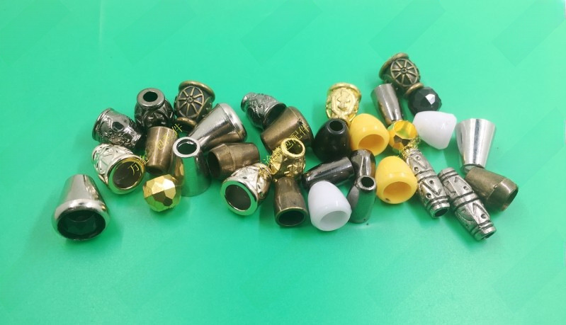 Single hole double hole black and white plastic spring buckle elastic buckle rope buckle pig nose buckle