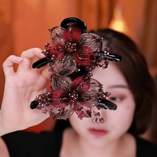 �K˼���߶�ϵ�аl�AŮ�tõ��P�lץ�A�ֹ������~�z�������~�A�^�