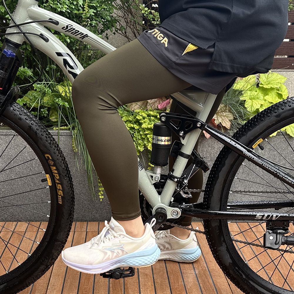 Venta al por mayor de seda de hielo de verano, protección solar, protección UV, protector solar, protector de pierna ajustado para hombres y mujeres, juegos de pierna para correr para deportes al aire libre