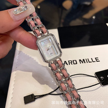 С�t��ͬ��羳�͹�С���L����ᘷ��ξ����K�������ֱ�Ů�մ�Ů