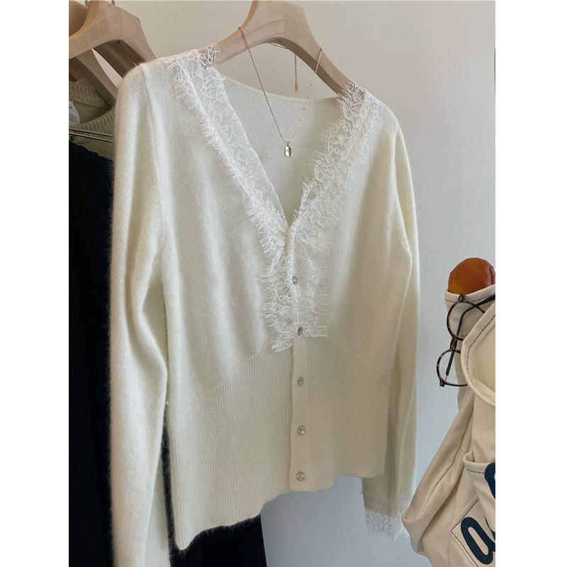 Liangyixuan pure desire little fairy ~ South Korea eyelash lace stitching glass buckle V-neck wool-like sweater sweater for women