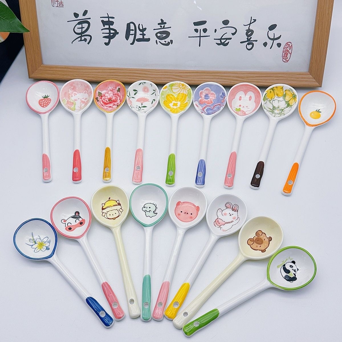 高颜值陶瓷勺子汤勺调羹汤匙饭勺长柄可爱扭扭勺子釉下彩小汤勺