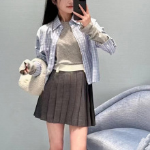 2025春夏撞色拼接腰头字母刺绣百搭显瘦羊毛百褶迷你裙半身裙子女