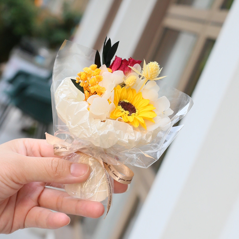 퍼프 미팅 작은 꽃다발