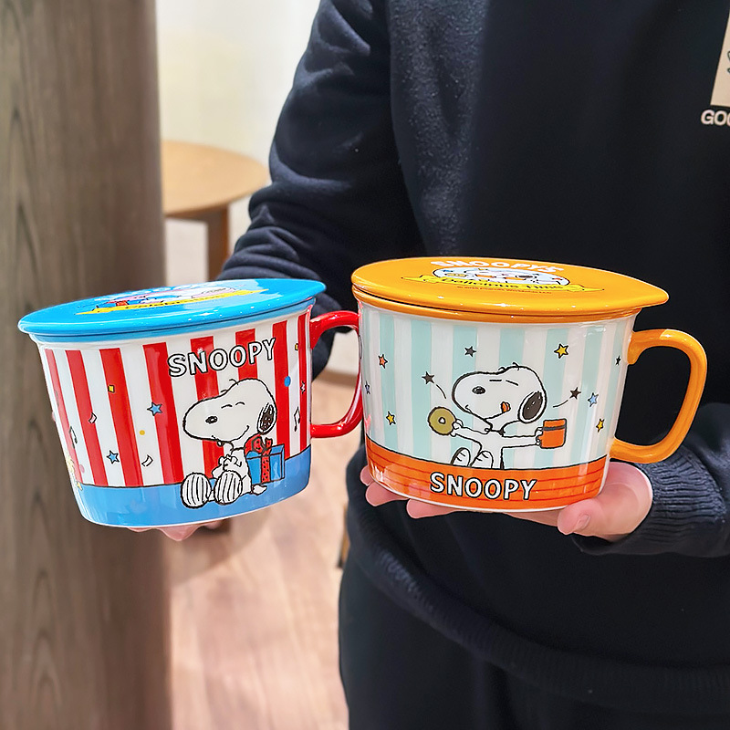 Snoopy co-marcado bol de fideos de cerámica, polvo de caracol, bol de microondas, gran capacidad, manejo de una sola oreja, caricatura para mujeres