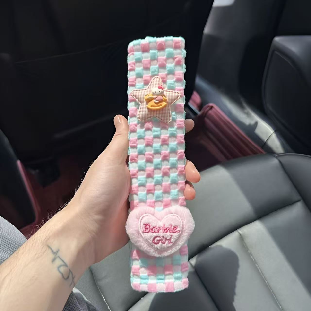Sweet Mini Hello Kitty Seatbelt Shoulder Pads Soft Bubble Plaid Dopamine Colorful Car Interior for Women