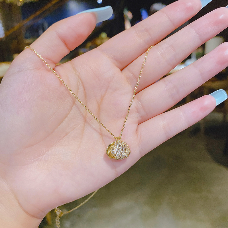 Neue Koreanische Perlenherzanhänger Kreative Schlüsselbeinkette Aus Titanstahl display picture 3