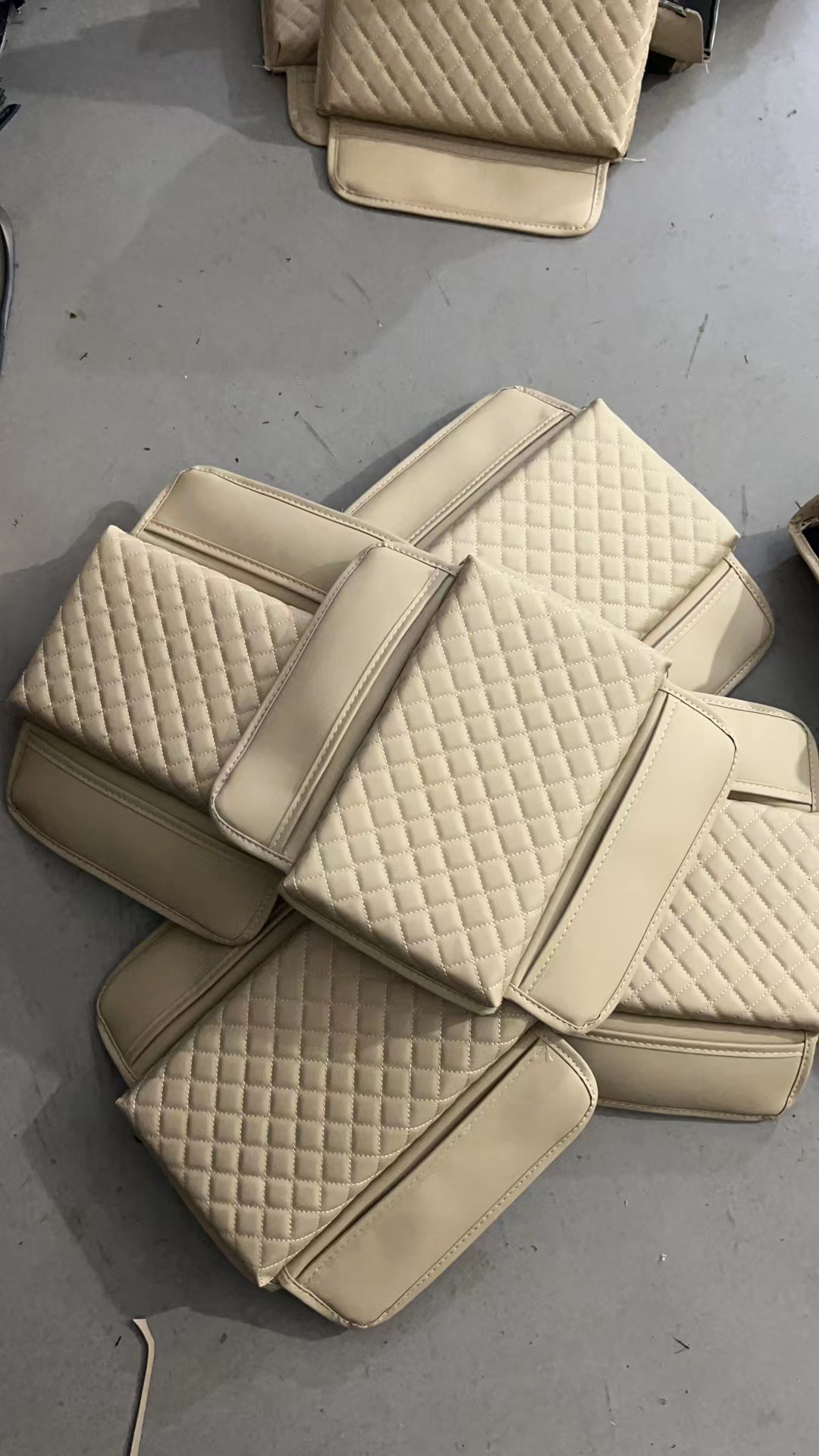 Car armrest box cushion booster cushion car center armrest cushion for all seasons universal car protective cover elbow cushion
