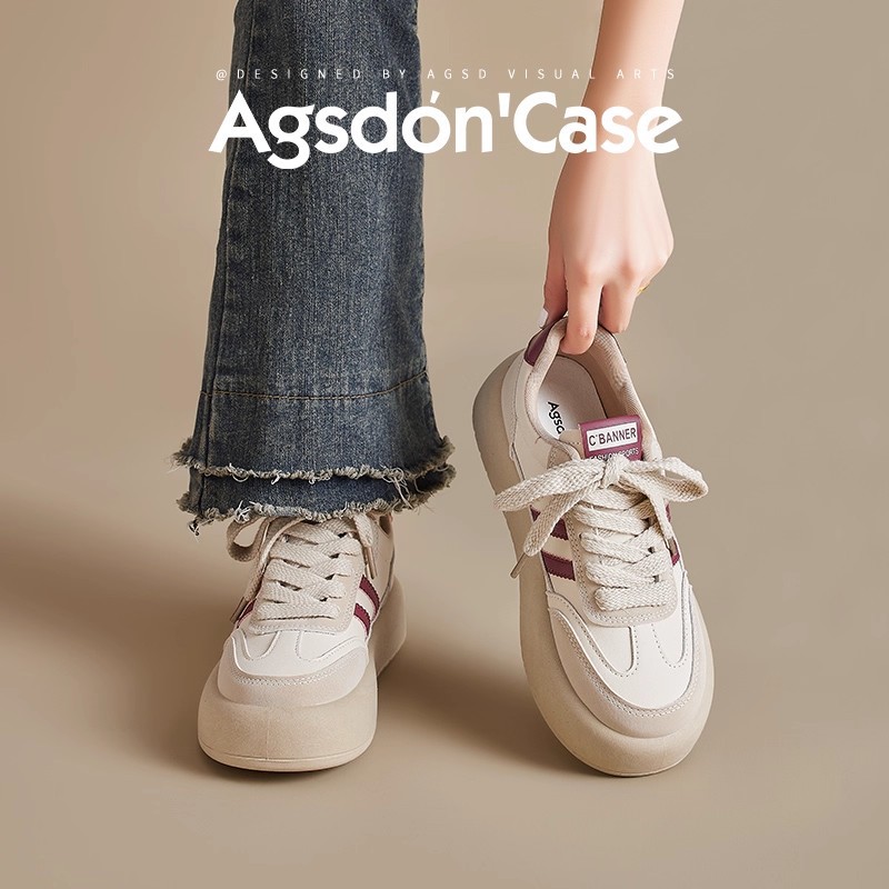 Zapatos de entrenamiento rojos de mujeres 2026 nuevos muffins de primavera zapatos blancos con suela gruesa zapatos deportivos casuales